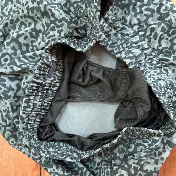 Athleta Hustle Shorts - Picture 5 of 6